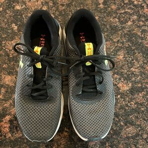 Under Armour Size 9 Training Sneakers